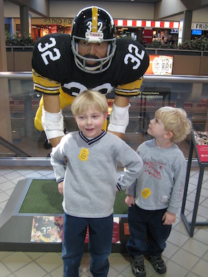 Tim, Cole and Franco Harris (02-17-2009 16:09)