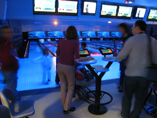 Disco Bowling (02-28-2009 13:01)