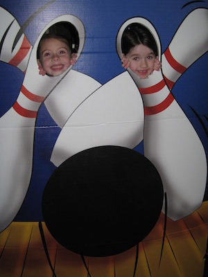 Emily & Juliana pins (02-28-2009 13:19)