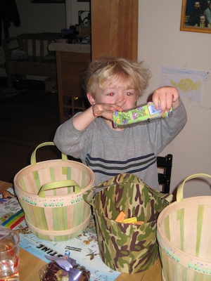 Cole on Easter (04-12-2009 05:35)