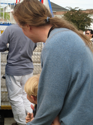 Ben, Tim and Cole at the carnival (05-17-2009 15:50)