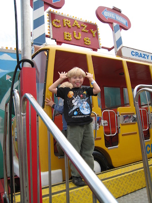 Tim and Cole at the carnival (05-17-2009 16:19)
