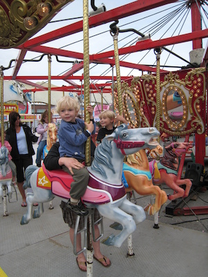 Tim and Cole at the carnival (05-17-2009 16:26)