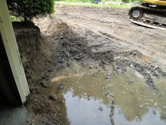 The big hole (06-05-2009 11:19)