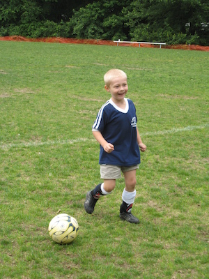 Tim at soccer (06-06-2009 10:28)