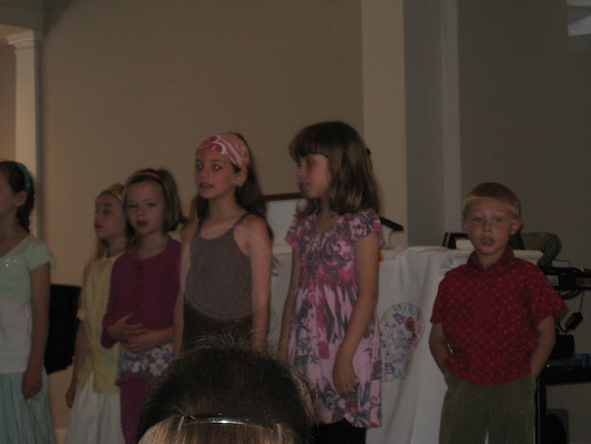 Tim singing (06-07-2009 10:40)