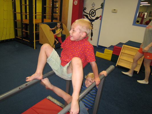 Cole and Tim on the bars (06-07-2009 13:14)