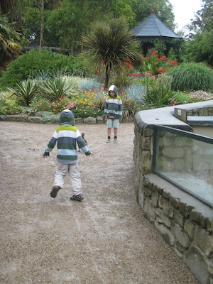 Cole and Tim following the duck (07-11-2009 13:16)