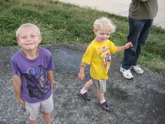 Cole and Tim on the Towans (07-05-2009 09:32)