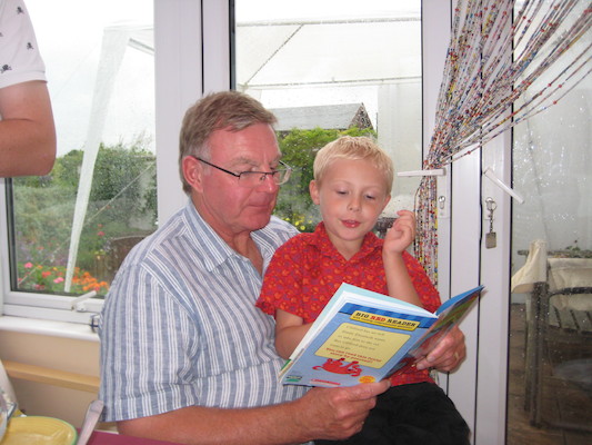 John Pollard reads to Tim (07-14-2009 20:08)