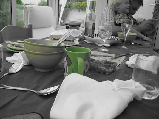 Dad plays with color (07-14-2009 20:12)