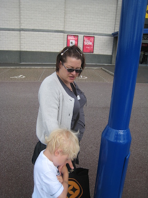 Xine and Cole (07-14-2009 08:46)