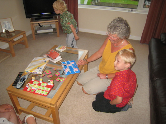 Cole, Jean and Tim playing a game (07-14-2009 18:50)