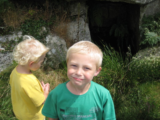 Cole and Tim by the well on Trencrom (07-15-2009 13:28)