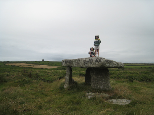 Boys on Lanyon Quoit (07-18-2009 08:50)