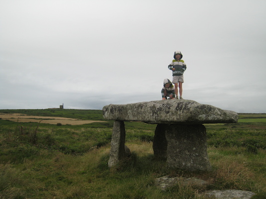 Boys on Lanyon Quoit (07-18-2009 08:50)