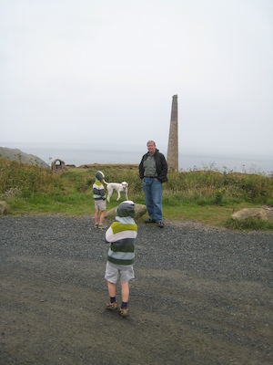 Tim, Cole, Bazzle and Granddad at Botallack (07-18-2009 09:16)