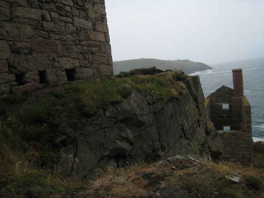 Crown Mine engine houses (07-18-2009 09:39)