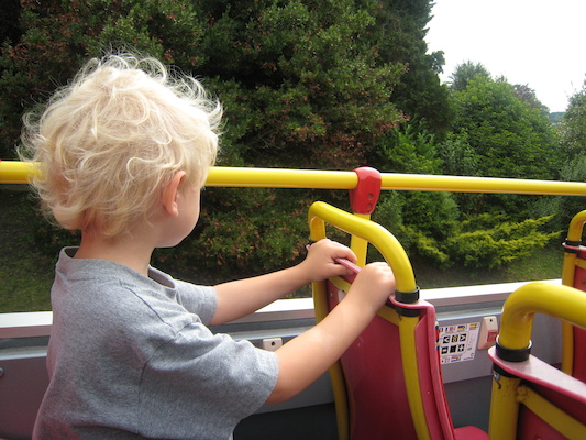Cole on a double decker bus (07-20-2009 10:07)