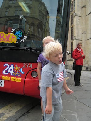 Tim and Cole by a double decker bus (07-20-2009 10:17)