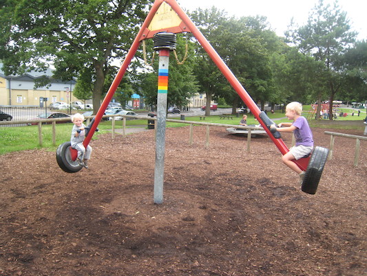 Cole and Tim on the spinning see-saw (07-20-2009 15:16)