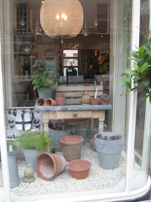 Garden Store (07-21-2009 09:22)