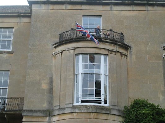Tim and Cole on the Bailbrook Lodge balcony (07-21-2009 18:35)