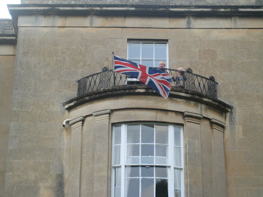 Tim and Cole on the Bailbrook Lodge balcony (07-21-2009 18:35)