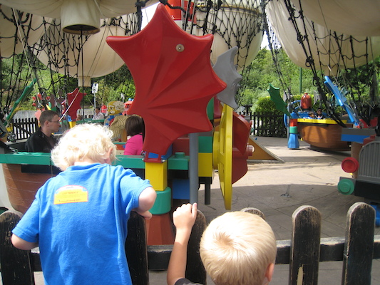 Cole and Tim at Legoland (07-22-2009 12:21)