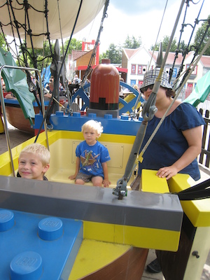 Xine, Cole and Tim at Legoland (07-22-2009 12:26)