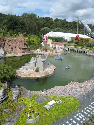 Miniature lego world (07-22-2009 12:34)