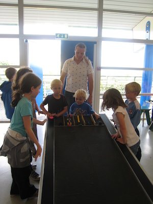 Ben, Tim and Cole testing lego (07-22-2009 13:09)