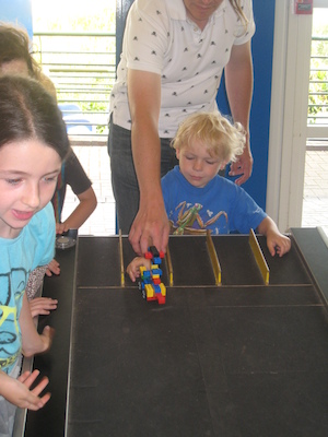 Ben and Cole testing lego (07-22-2009 13:09)