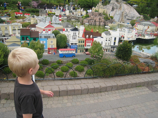 Tim at the lego world (07-22-2009 13:53)