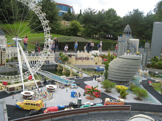 Doctor Who in the miniature lego London (07-22-2009 13:57)