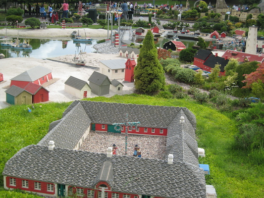 Miniature lego midsommar (07-22-2009 14:09)