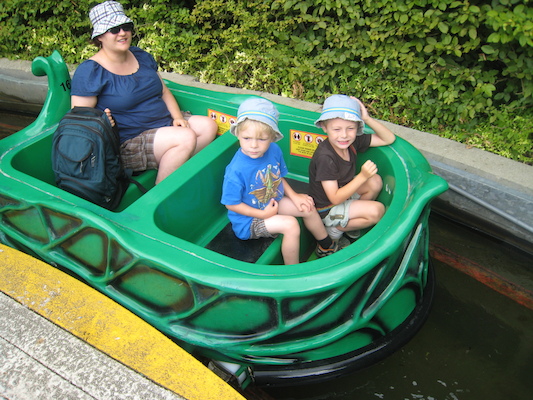 Xine, Tim and Cole at the Legoland enchanted forest (07-22-2009 14:43)