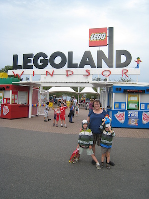 Xine, Tim and Cole at Legoland (07-22-2009 17:12)