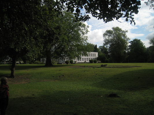 Monkey Island hotel (07-23-2009 07:59)