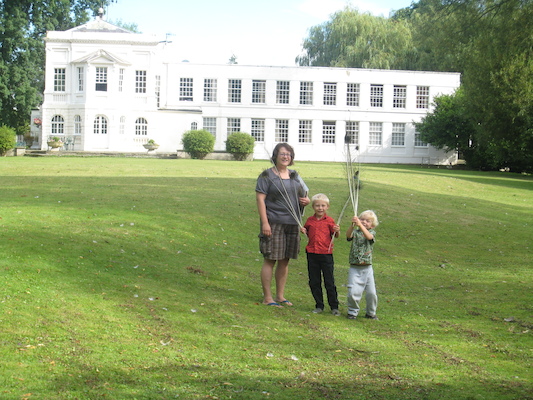 Xine, Tim and Cole at Monkey Island (07-23-2009 08:24)