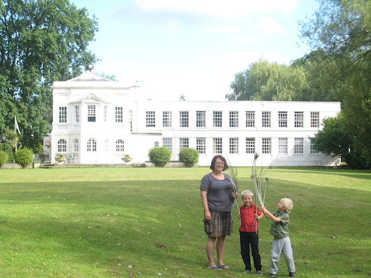 Xine, Tim and Cole at Monkey Island (07-23-2009 08:24)