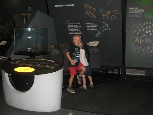 Tim and Cole at the natural history museum (07-24-2009 09:44)