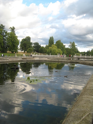 Tim and Cole in Hyde park (07-24-2009 18:36)