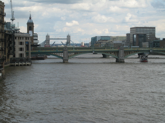 Tower bridge open (07-25-2009 14:30)