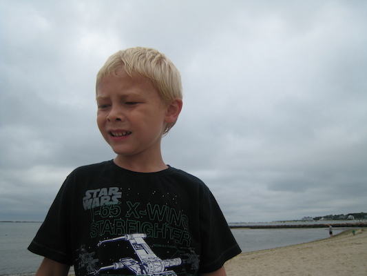 Tim at the beach (08-12-2009 09:54)
