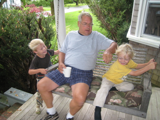 Tim, Uncle Ron and Cole (08-13-2009 08:22)