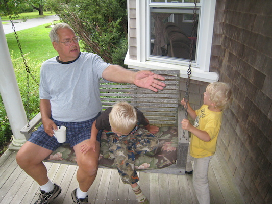 Tim, Uncle Ron and Cole (08-13-2009 08:23)