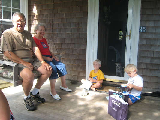 Ron, Maryann, Tim, Emily and Cole (08-14-2009 08:38)