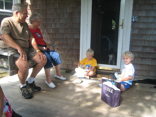 Ron, Maryann, Tim, Emily and Cole (08-14-2009 08:38)