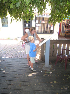 Jacqui and Tim under the weeping beech (08-15-2009 10:01)